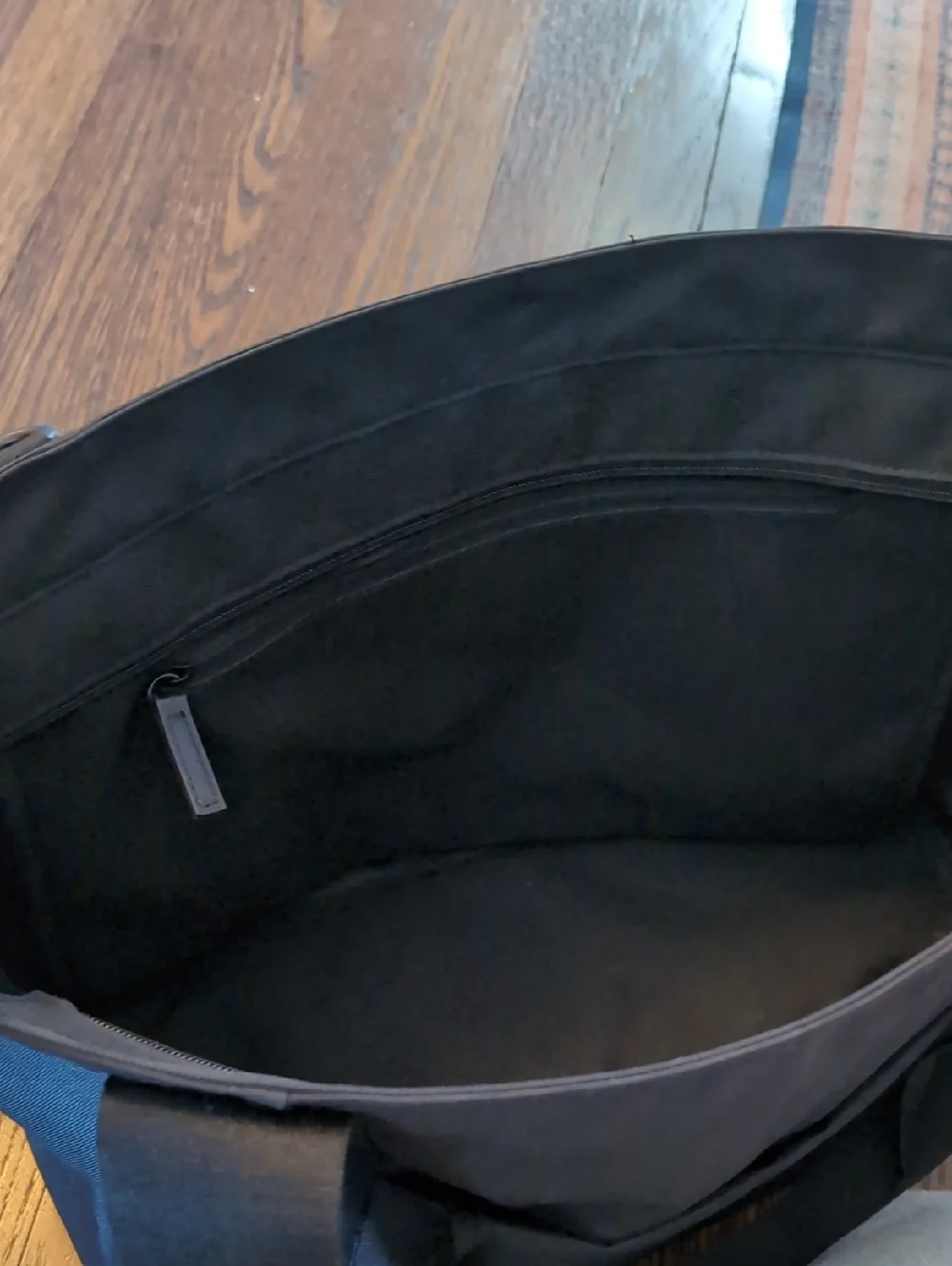 Beis Basic Tote Bag - Picture 3 of 3